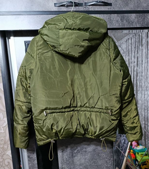 Продам куртку в идеальном состоянии