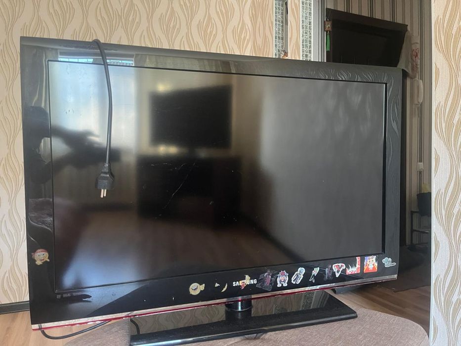 Продам телеаизор недорого б/у