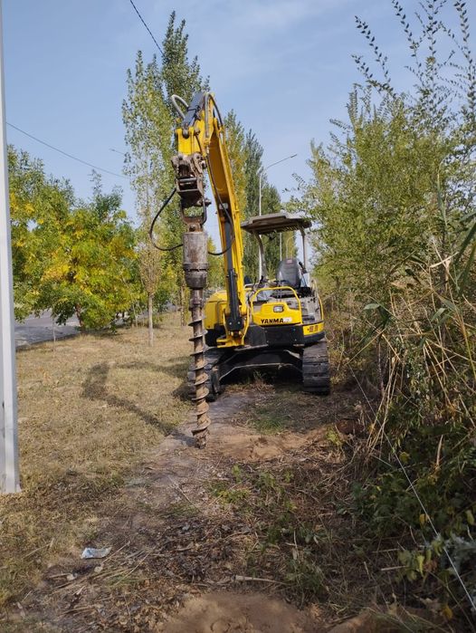 услуги мини-экскаватор, крутим сваи