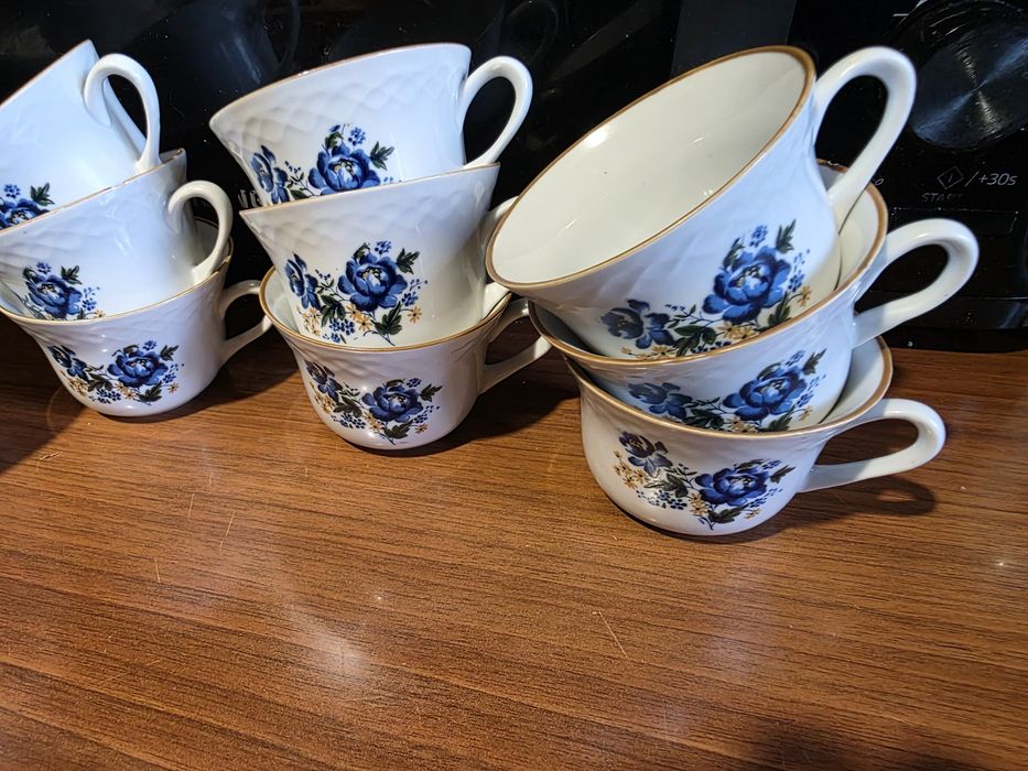 Cesti 12, farfurii 9 de portelan Alba Iulia