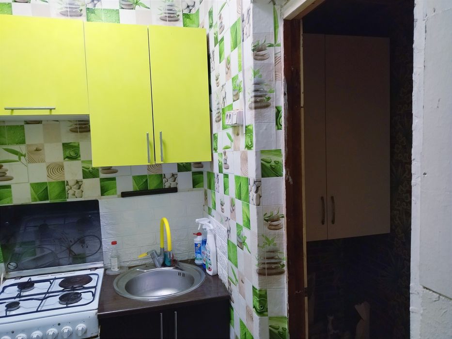 Продам  квартиру 2х комнатную! Торг