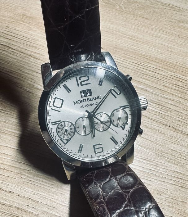 Montblanc 7050 Automatic Swiss Made — оригинальный дизайн, нерабочие