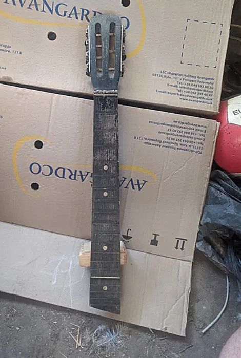 Мартинез дредноут.Состояние нового.