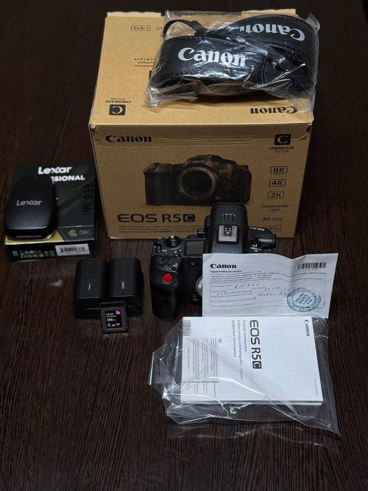 Canon R5 c ideal xolatda