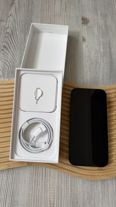 Продается Apple iPhone 14 Pro 128 ГБ Space Black