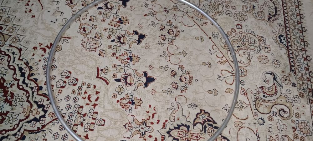 Продам 2 гимнастических обруча