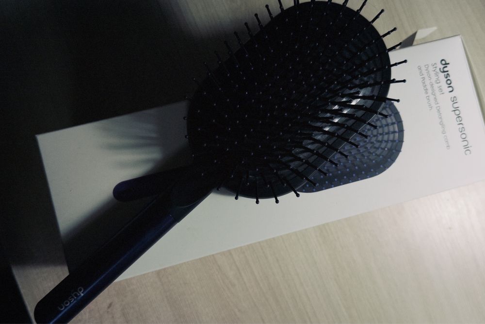 срочно продаю dyson airstrait