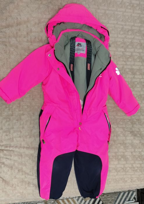 Продам детский зимний комбинезон