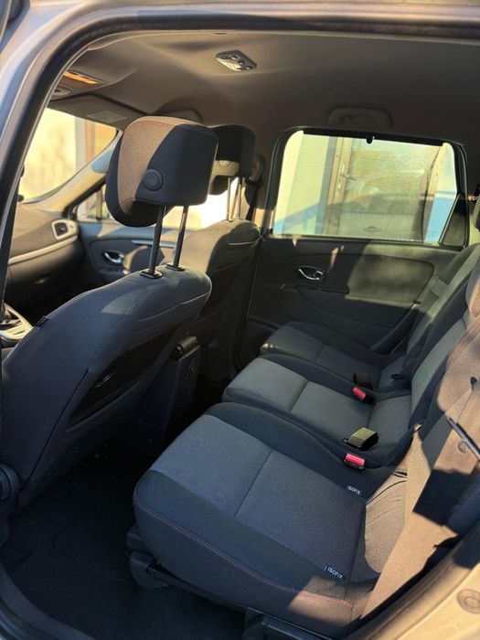 Renault grand  scenic 1.5