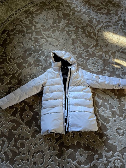 Продаю горнолыжную женскую куртку