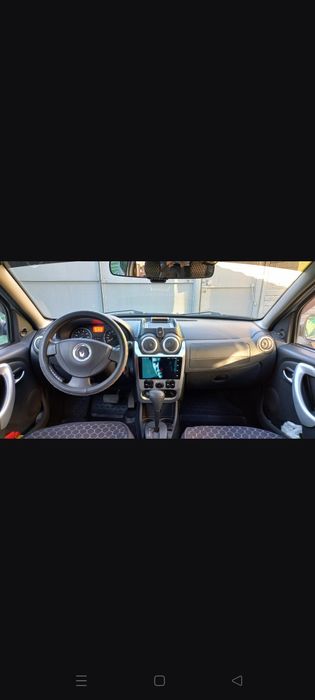 Продается машина Reno