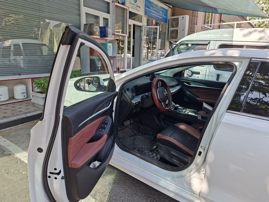 Changan EADO plus