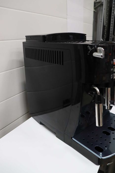 De'Longhi Magnifica S ECAM 22.110 автоматична кафемашина с разпенител