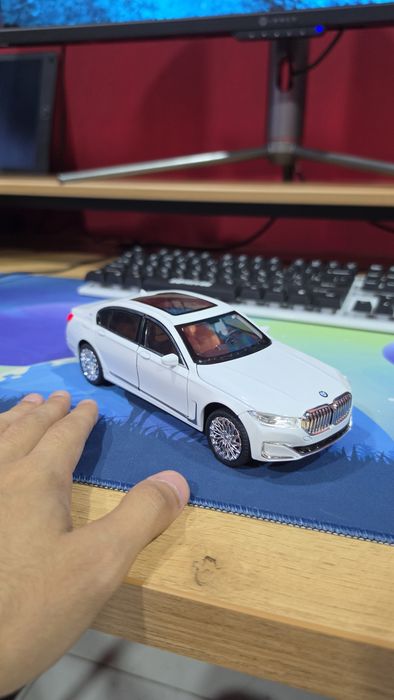 Suvinir BMW temirli sifatli yengi