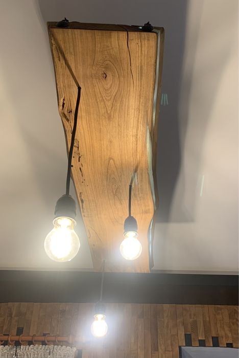 Полилей,осветително тяло от дърво и епоксидна смола