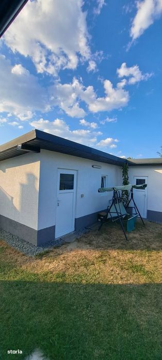 Casa, 3 camere, 2 bai, 575mp teren, centrul Tautii-Magheraus