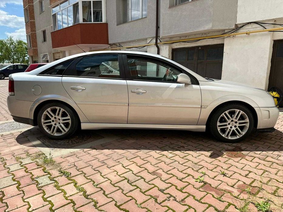 Opel Vectra 1.9 CDTI Cosmo Diesel 120 CP