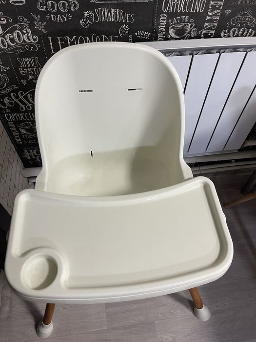 Продам столик для кормления