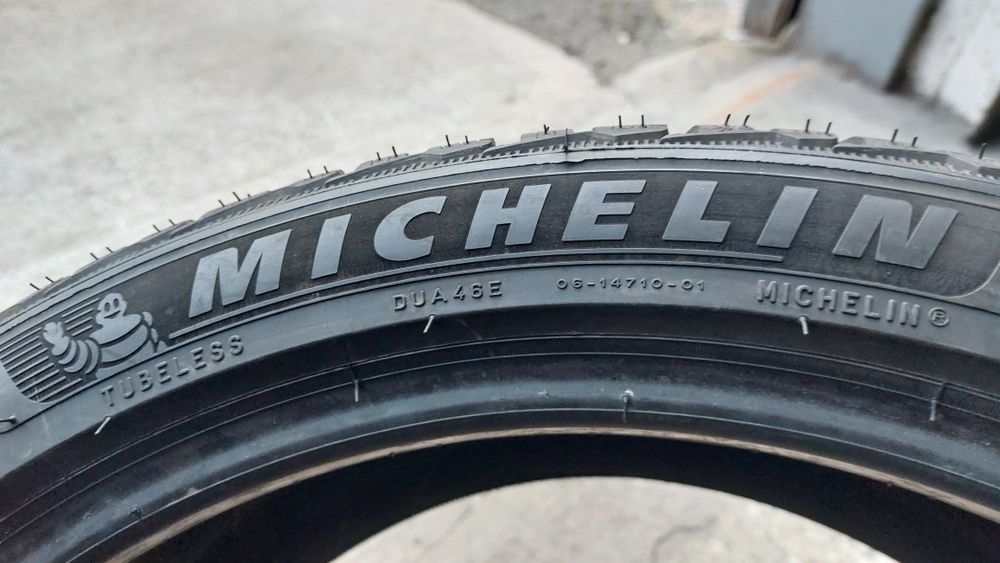 Зимни гуми 225/40/19 Michelin Pilot Alpin 5 2 броя
