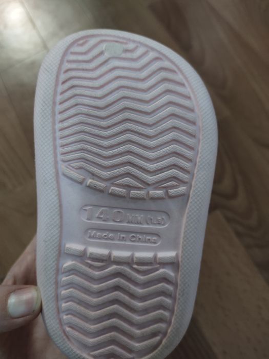 Кроксы на девочку