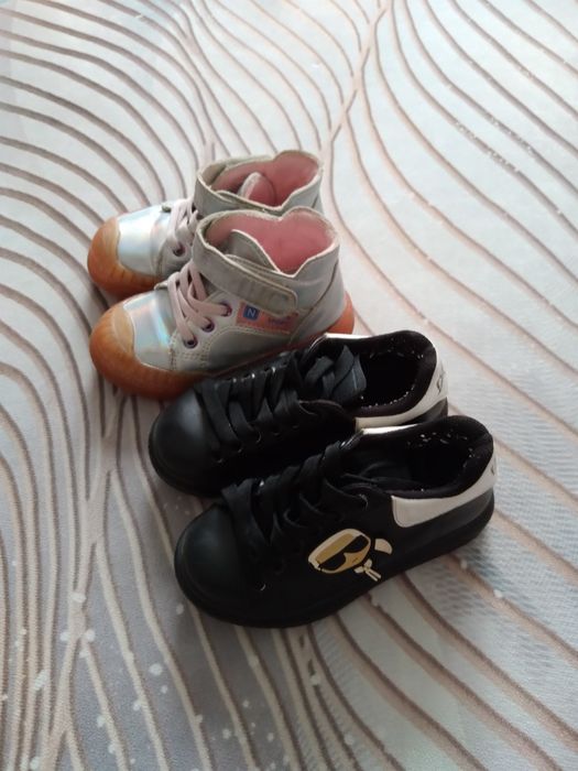 Продам обувь детскую