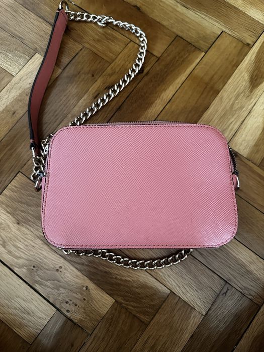 Дамска чанта Guess