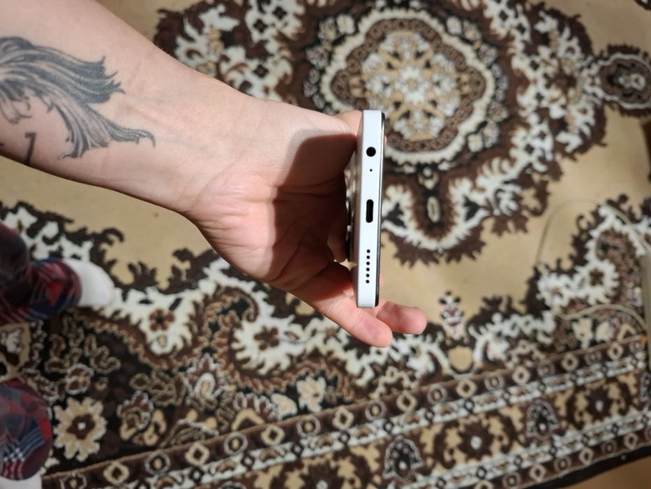 Продам Tecno spark 10