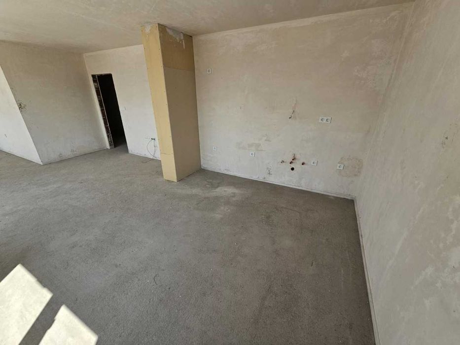 Продава се Тристаен апартамент в Пловдив, Южен - 172 кв.м за 756 €/кв.м - Снимка #9