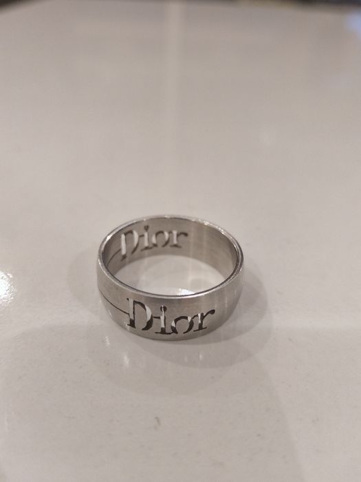 Пръстен на  Dior
