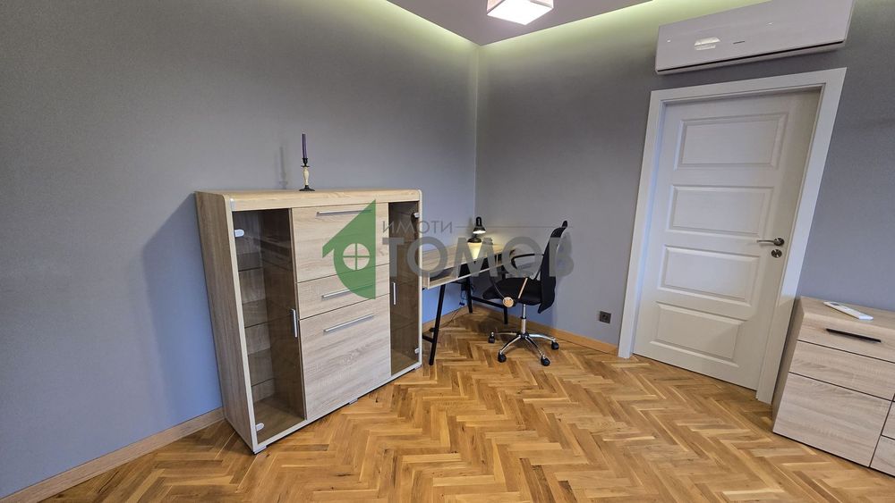 Луксозно обзаведен двустаен апартамент под наем в Център