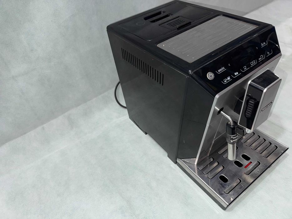 Кафемашина - Delonghi Eletta plus ECAM 44.620.S