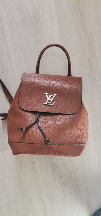 Дамска раница LV