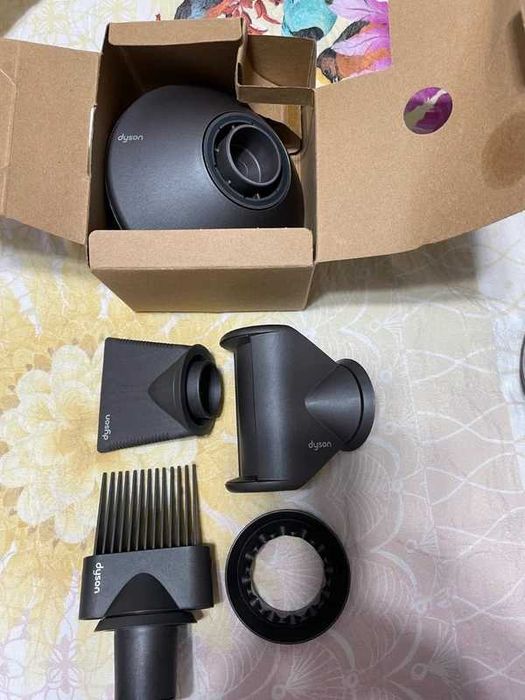 uscator de par Dyson