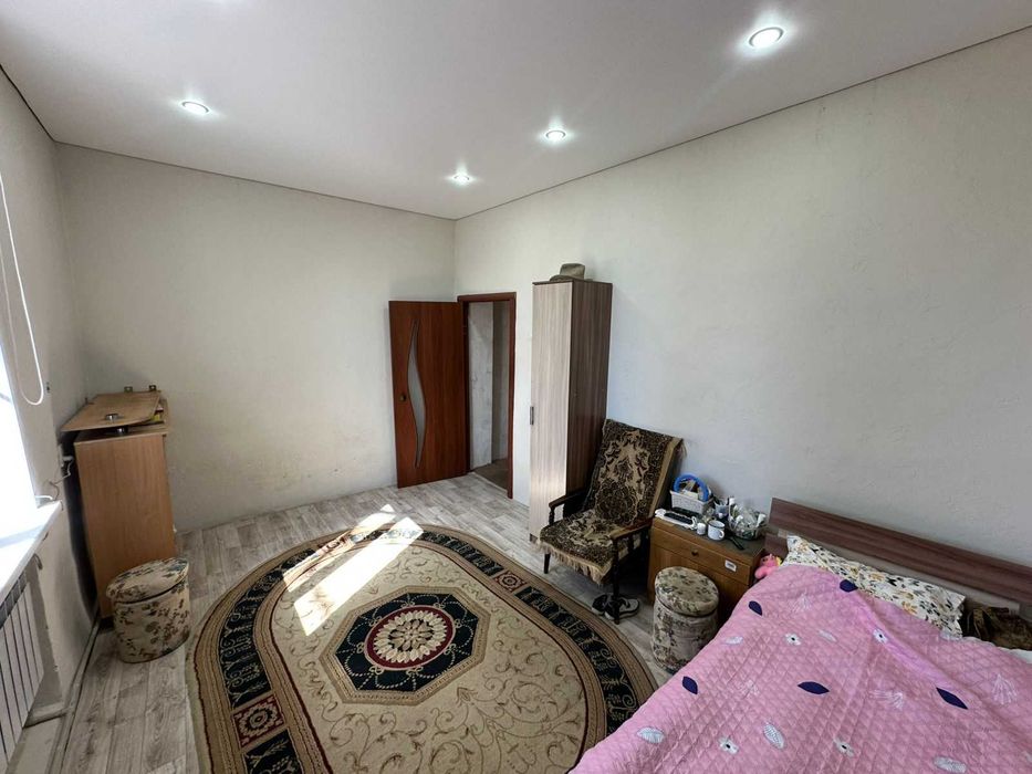 2х Лев Берег 50м2, гараж, баня, новое отопление потолки 3м