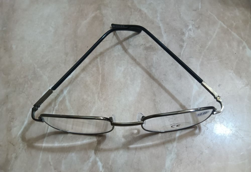 Диоптрични очила с метални рамки