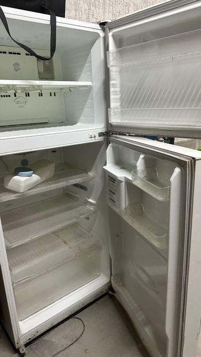 Холодильник Daewoo Electronics FR-590 NW