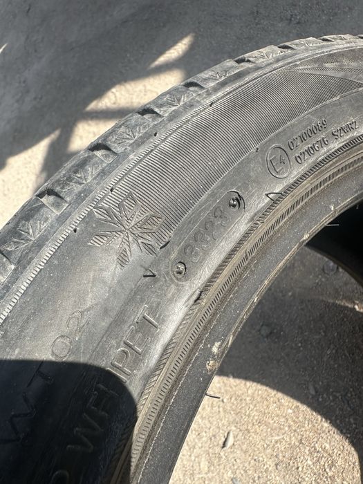 Авто шины 235/45R18 (2шт)
