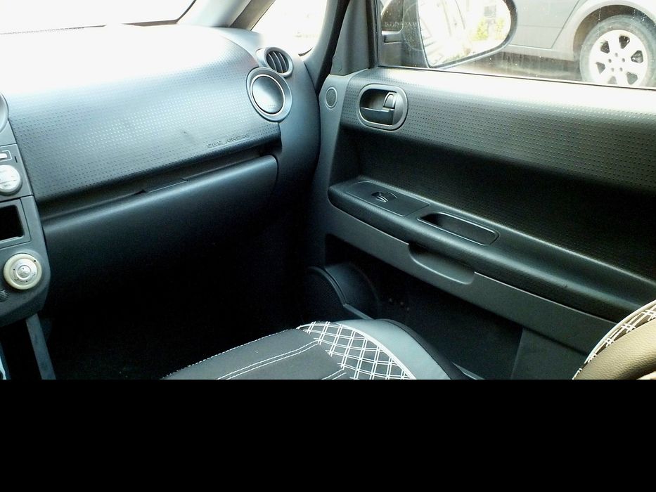 Mitsubishi Colt 1.1 benzină