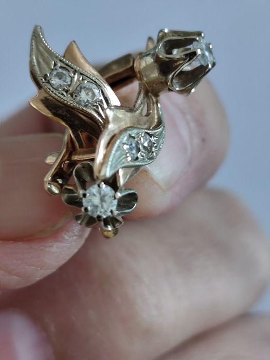 Золотые изделия.