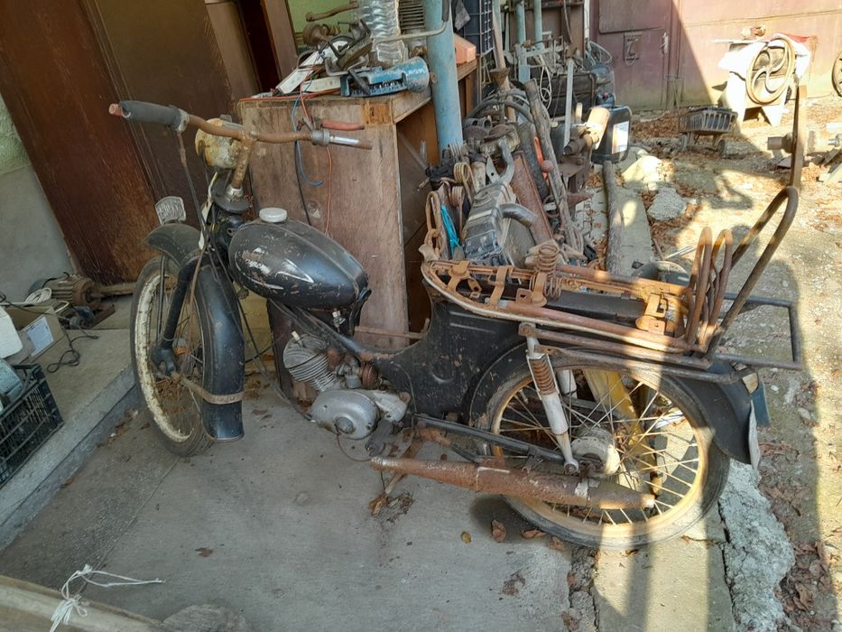 Piese de muzeu de vanzare