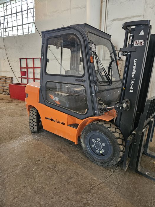 Продаеться автопогрузчик (кара)