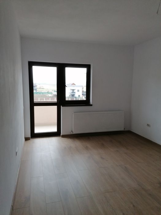 Închiriez garsonieră în Sâmpetru Residence