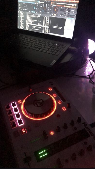 Numark Mixtrack Pro 3