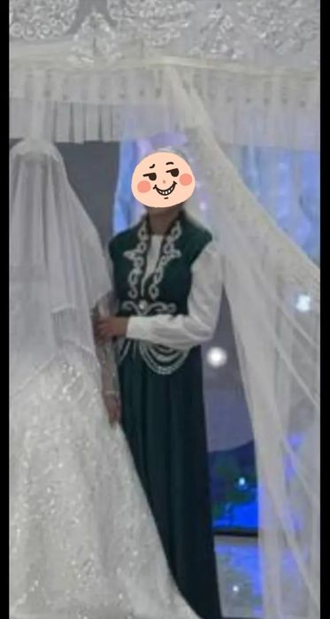 Қазақша көйлек шапанымен