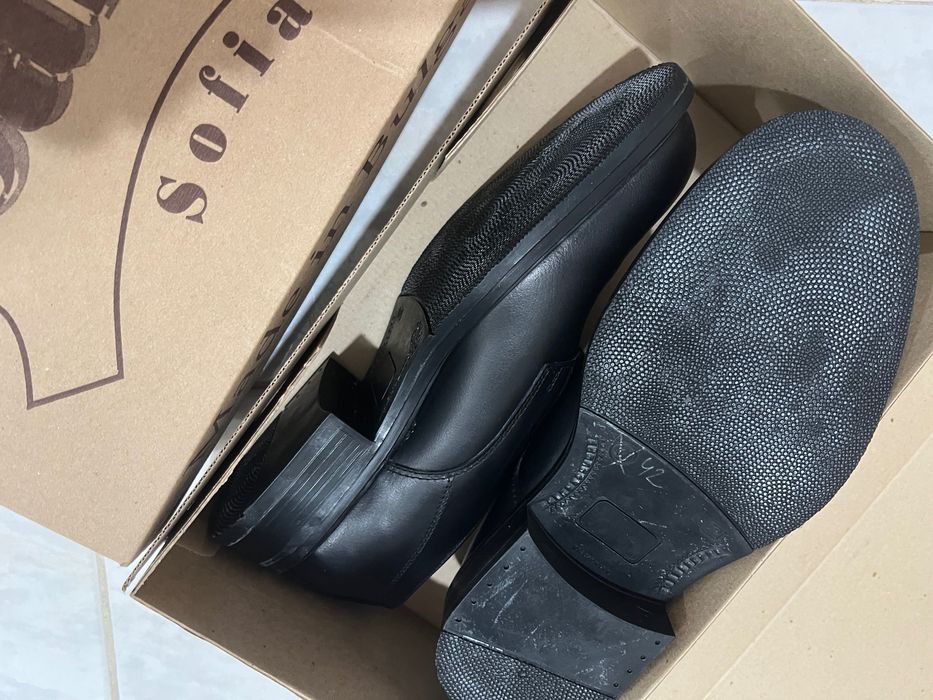 Нови мъжки обувки 42