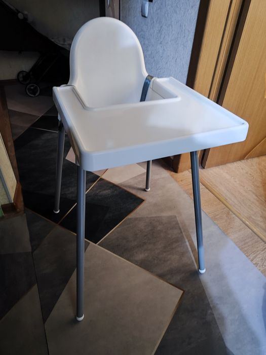Продам столик для кормления ребенка IKEA
