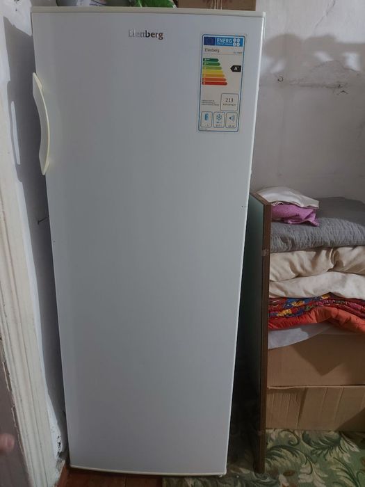 Продам морозильную камеру