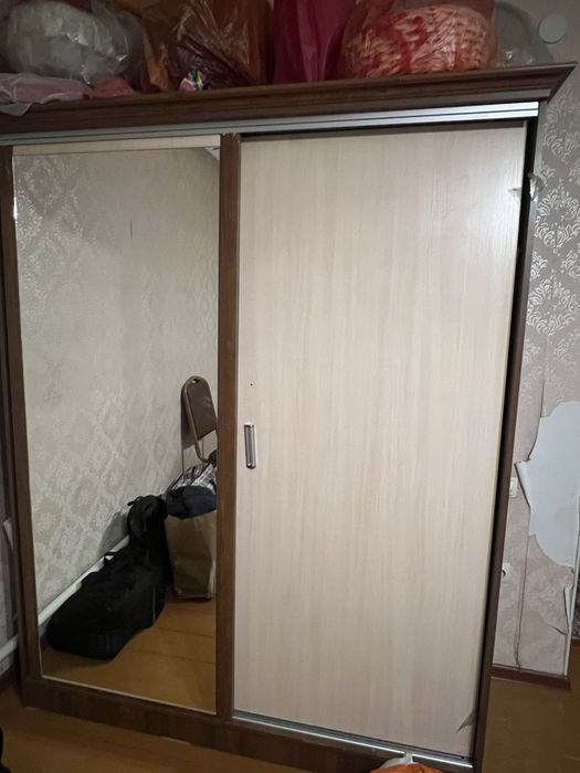 Дешево Шкаф, диван, кухонный гарнитур