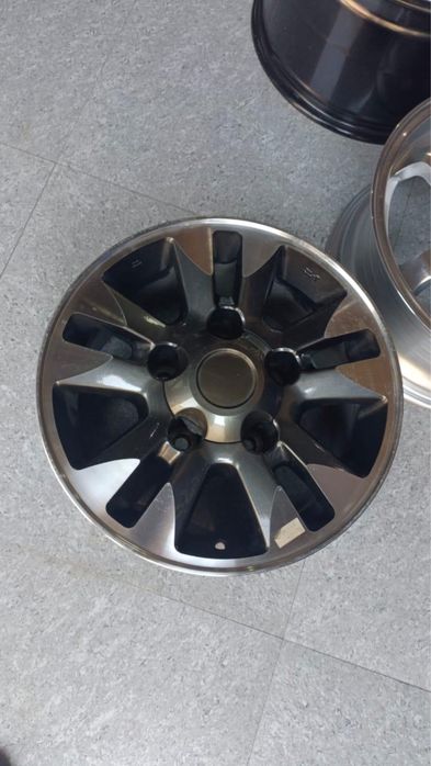 Диски на land cruizer 100 из ОАЭ