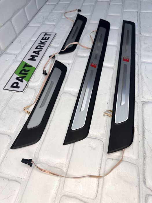 Лайсни прагове AUDI A7 S7 C8 Подсветка